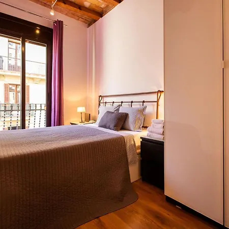 Tapioles - Lovely In Poble Sec