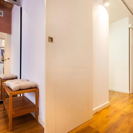 Apartment Tapioles - Lovely Tapioles Barcelona