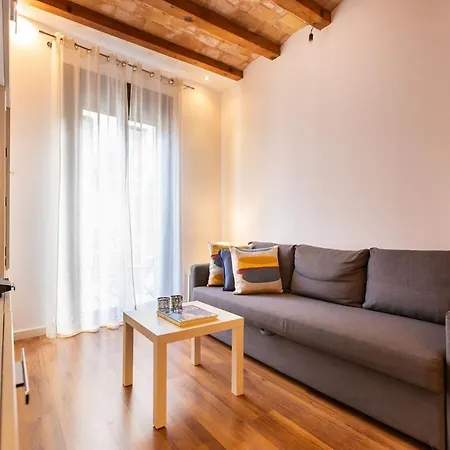 Apartment Tapioles - Lovely Tapioles Barcelona