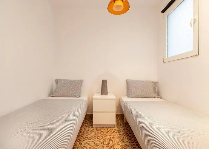 Tapioles - Lovely In Poble Sec * ברצלונה