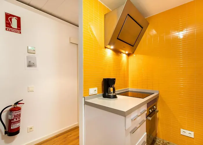 Tapioles - Lovely In Poble Sec * ברצלונה